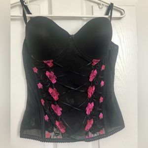 Corset, black with hot pink, sz 38B, it runs small, fits 36B